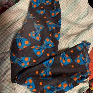 S/m girls Lularoe leggings.